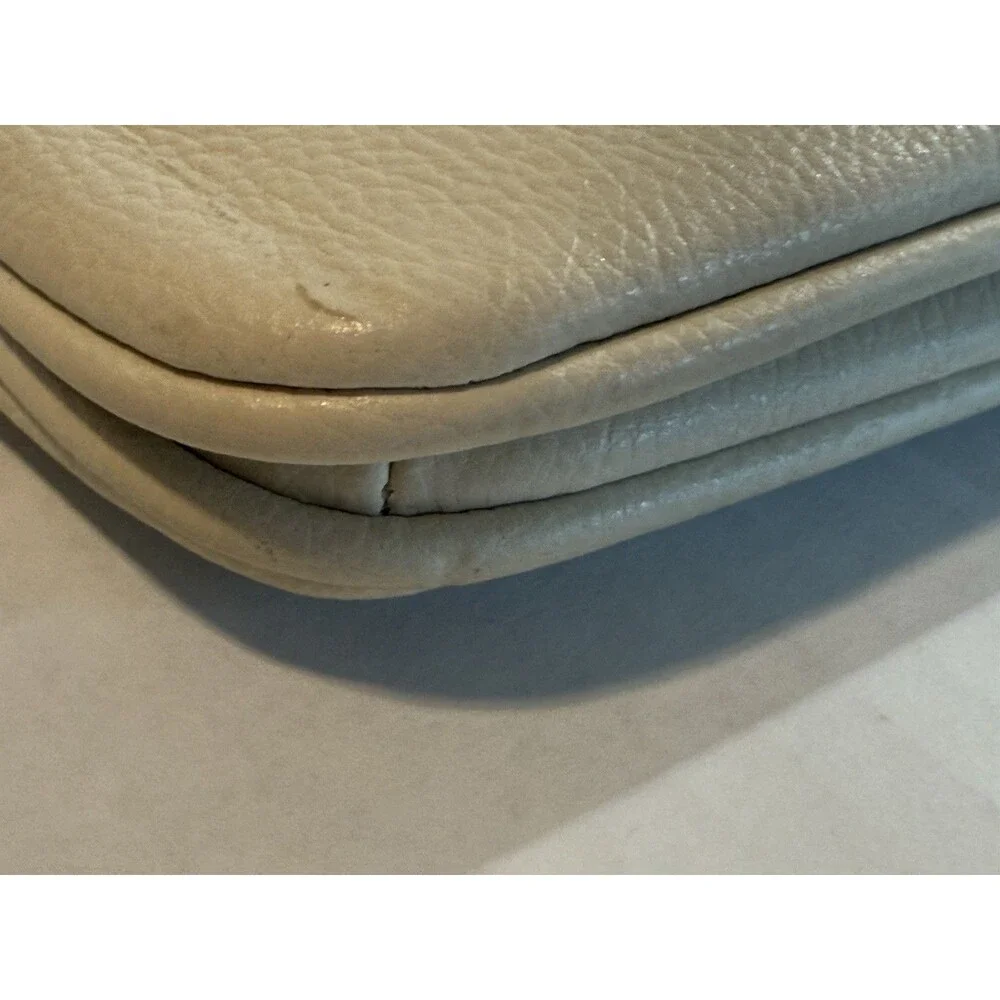 Liz Claiborne‎ CrossBody Purse Bag Taupe Faux Leather Front Flap RN70272 CA16396